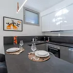 Cremona Inn Aparthotel Aparthotel 4*