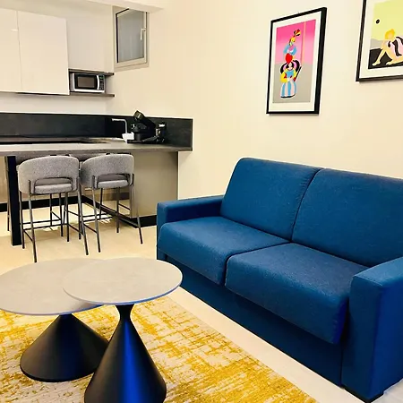 Cremona Inn Aparthotel 4*
