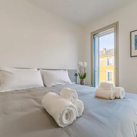 Cremona Inn Aparthotel 아파트호텔 4*
