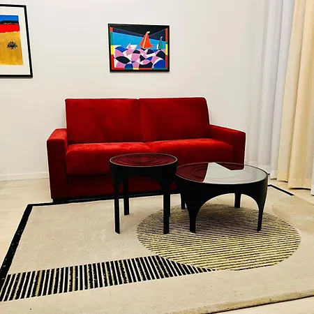 Cremona Inn Aparthotel 4*