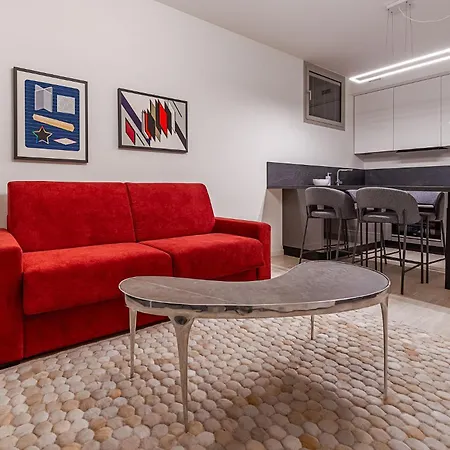 Cremona Inn Aparthotel