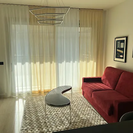 Cremona Inn Aparthotel Aparthotel 4*